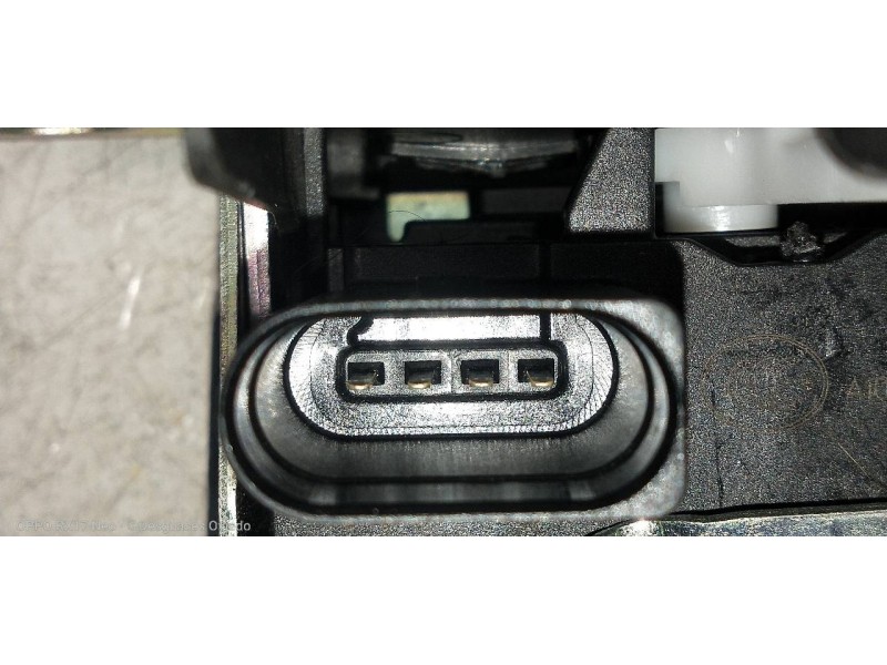 Recambio de motor cierre centralizado porton para seat ibiza (kj1) style go referencia OEM IAM 6F0827505B  