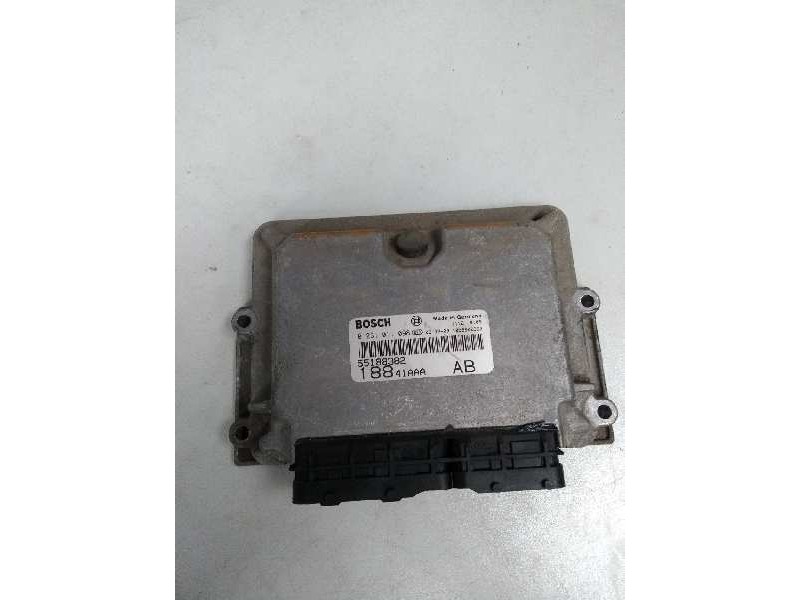 Recambio de centralita motor uce para fiat punto berlina (188) 1.9 jtd 85 dynamic referencia OEM IAM 0281011098 55188382 18841AA