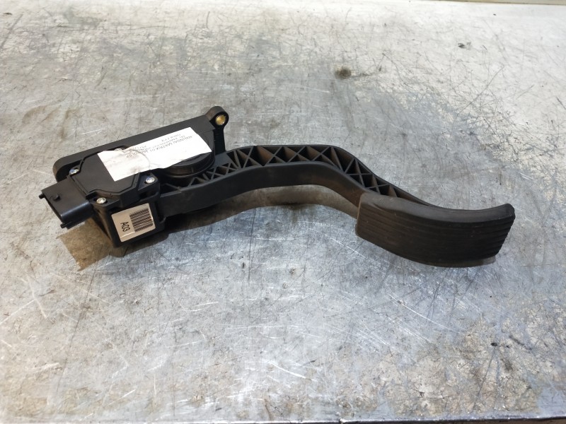 Recambio de potenciometro pedal para hyundai matrix (fc) 1.5 crdi gls referencia OEM IAM 0281002544 3270517050 