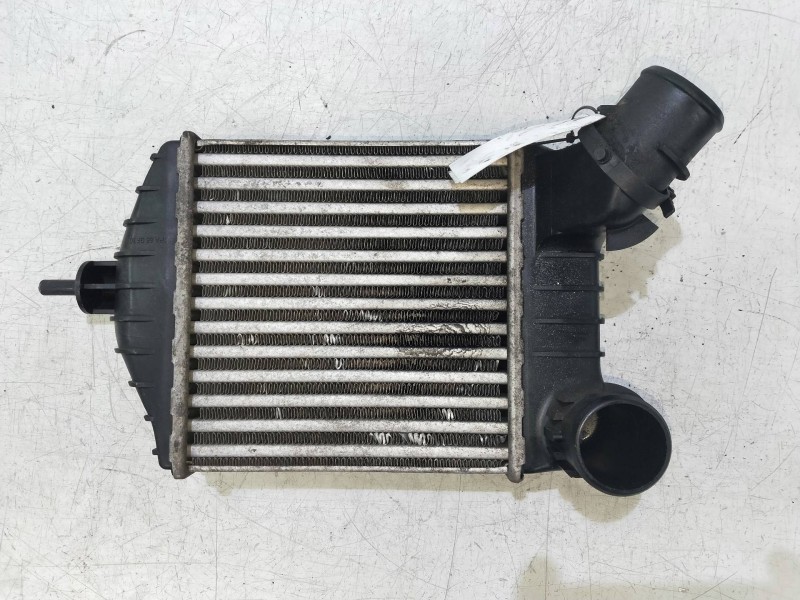 Recambio de intercooler para fiat punto berlina (188) 1.9 jtd 85 dynamic referencia OEM IAM 46764253  