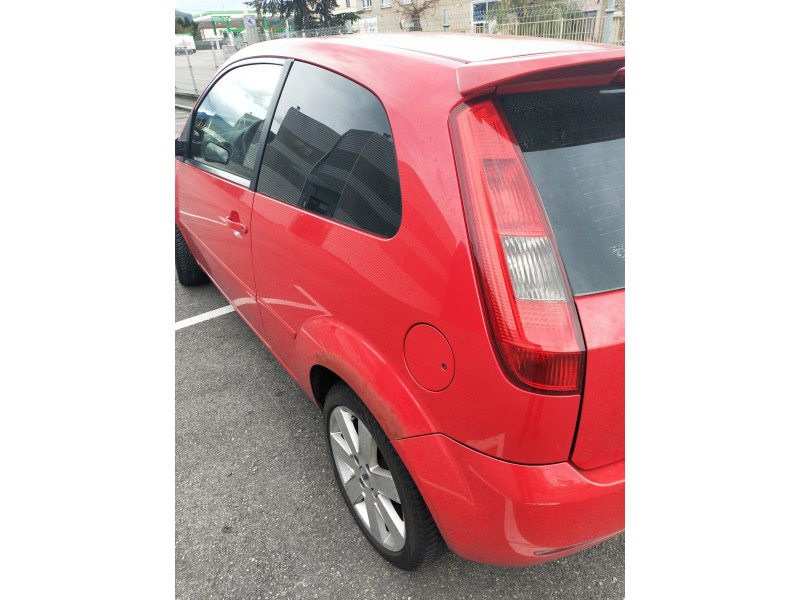 ford fiesta (cbk) del año 2003