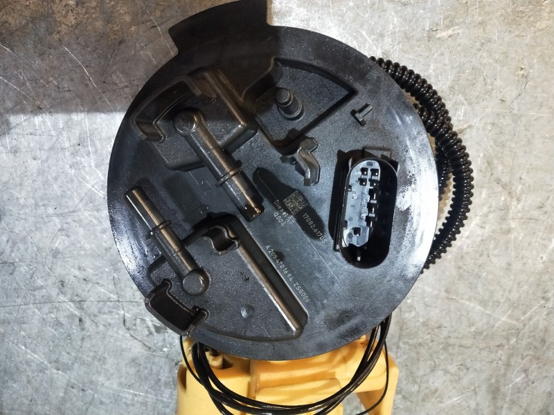 Recambio de bomba combustible para mercedes clase c (w205) familiar c 220 t cdi bluetec (205.204) referencia OEM IAM A2054701694