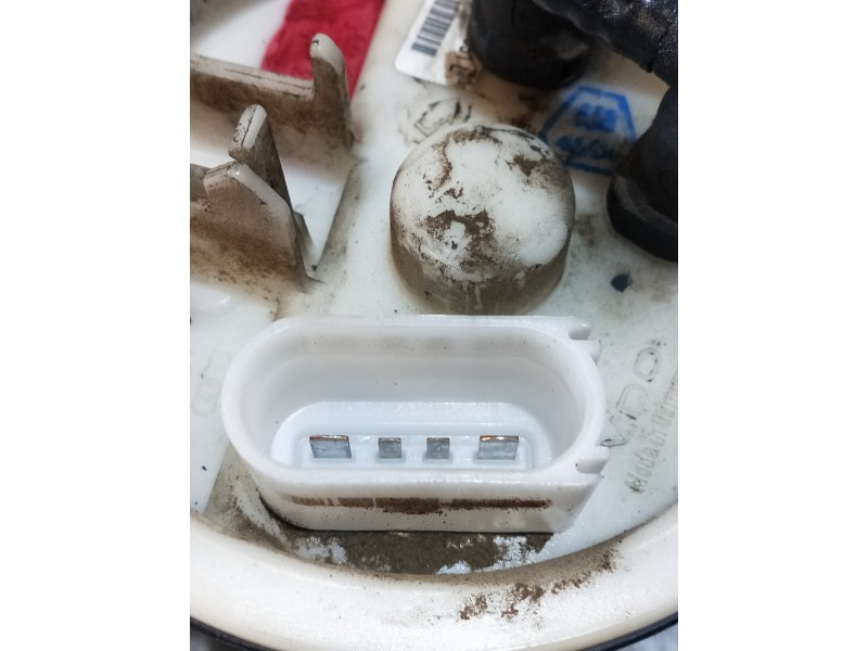 Recambio de bomba combustible para audi a4 berlina (8e) 2.0 referencia OEM IAM 8E0919051E 228233018005 