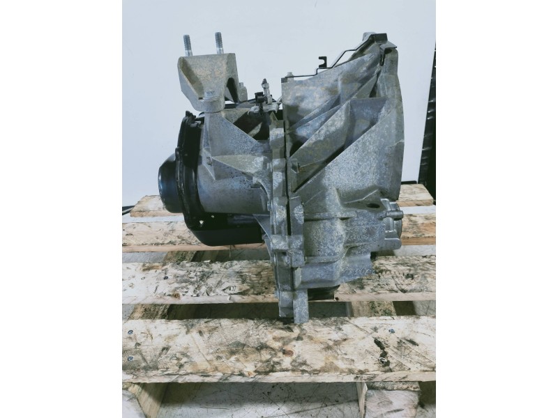 Recambio de caja cambios para ford fiesta (ccn) trend referencia OEM IAM 8A6R7002JL T6TA1 310315 000696 5V