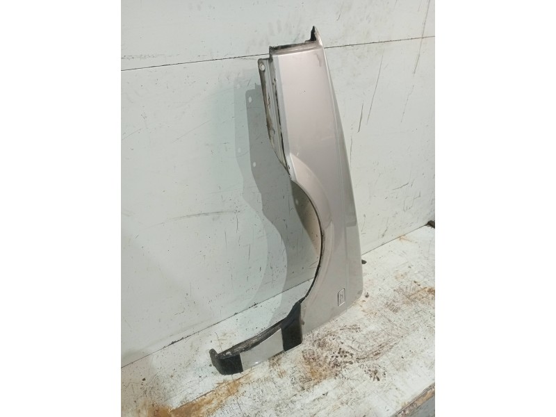 Recambio de aleta delantera izquierda para volkswagen passat berlina (312) 1.8 referencia OEM IAM   