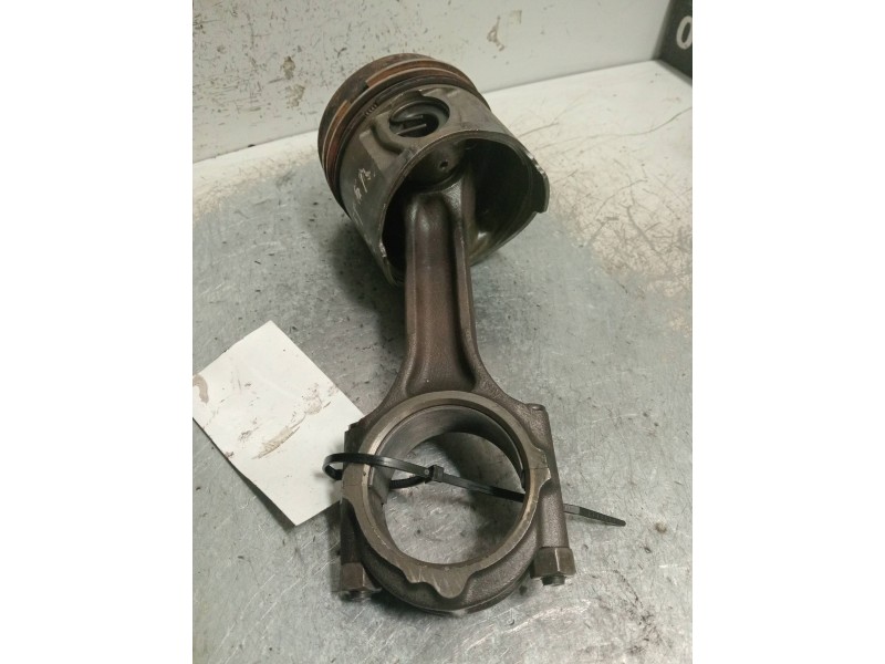 Recambio de piston para mitsubishi montero (v20/v40) 2500 td gl (2-ptas.) referencia OEM IAM JB1509  