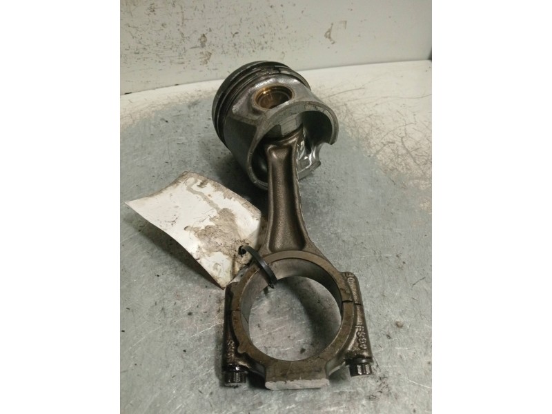Recambio de piston para volkswagen golf v berlina (1k1) 2.0 tdi referencia OEM IAM 038J  