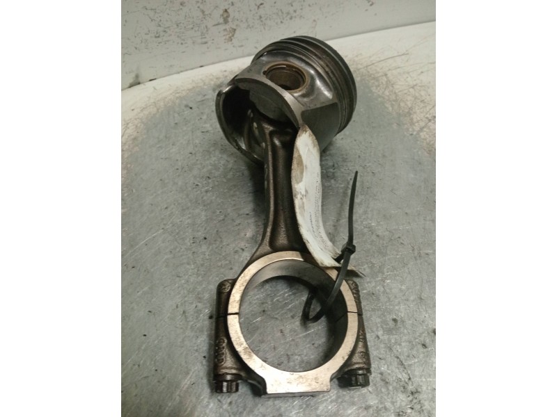 Recambio de piston para volkswagen golf v berlina (1k1) 2.0 tdi referencia OEM IAM 038J  