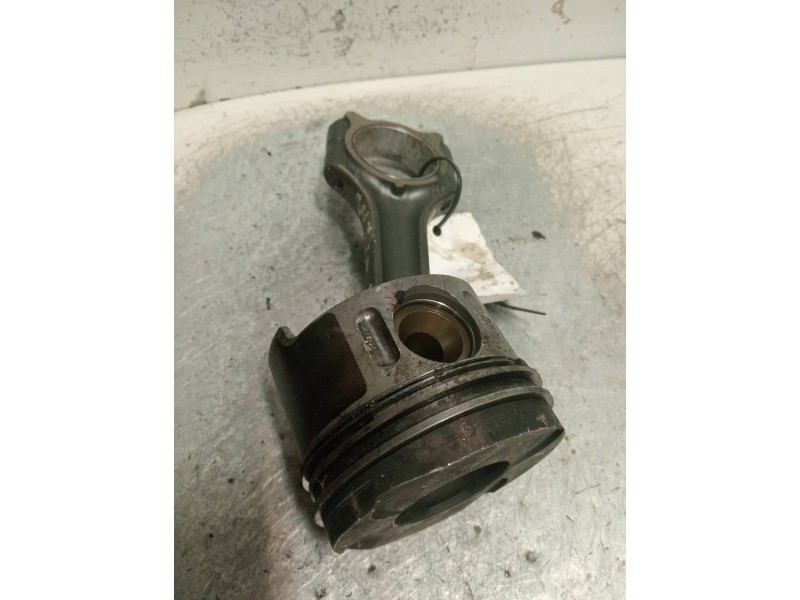 Recambio de piston para mercedes clase e (w210) berlina diesel 270 cdi (210.016) referencia OEM IAM 61103N13   Recambio de piston para mercedes clase e (w210) berlina diesel 270 cdi (210.016) referencia OEM IAM 61103N13