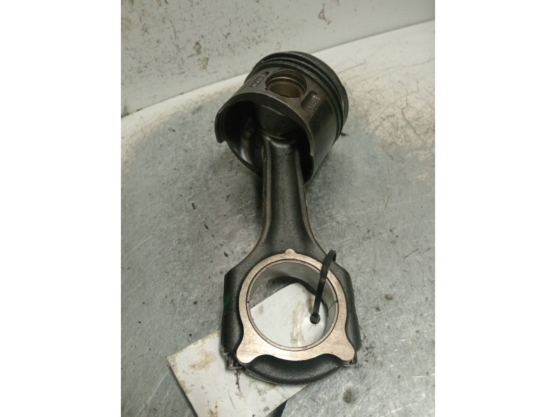 Recambio de piston para mercedes clase e (w210) berlina diesel 270 cdi (210.016) referencia OEM IAM 61103N13   Recambio de piston para mercedes clase e (w210) berlina diesel 270 cdi (210.016) referencia OEM IAM 61103N13