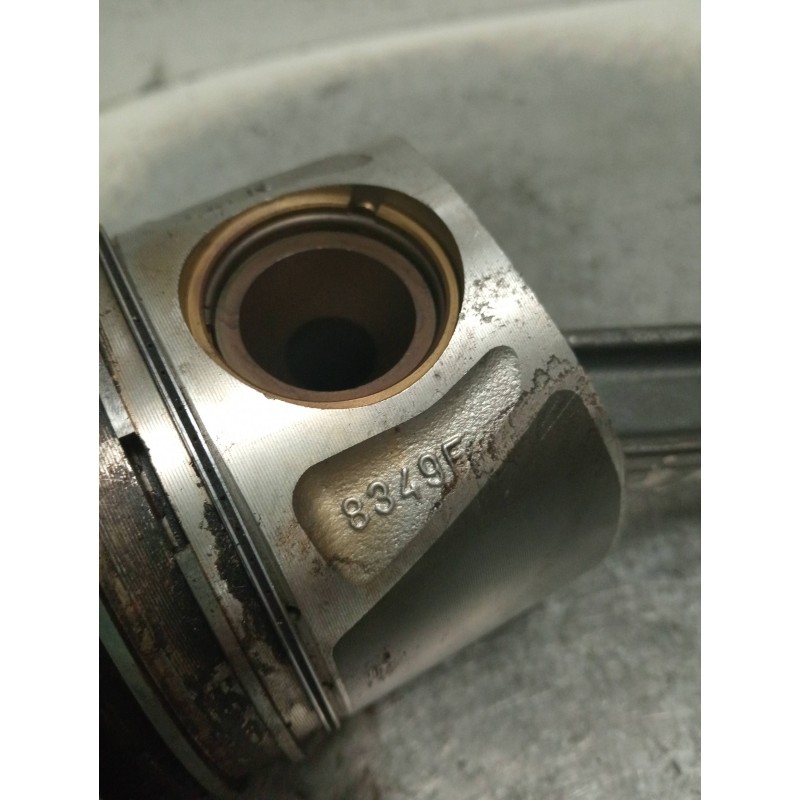 Recambio de piston para mercedes sprinterii caja cerrada (desde 01.06) 311/315 cdi 4x4 (906.631/633/635/637) referencia OEM IAM  Recambio de piston para mercedes sprinterii caja cerrada (desde 01.06) 311/315 cdi 4x4 (906.631/633/635/637) referencia OEM IAM