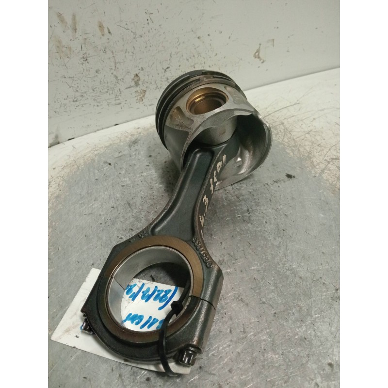 Recambio de piston para mercedes sprinterii caja cerrada (desde 01.06) 311/315 cdi 4x4 (906.631/633/635/637) referencia OEM IAM  Recambio de piston para mercedes sprinterii caja cerrada (desde 01.06) 311/315 cdi 4x4 (906.631/633/635/637) referencia OEM IAM