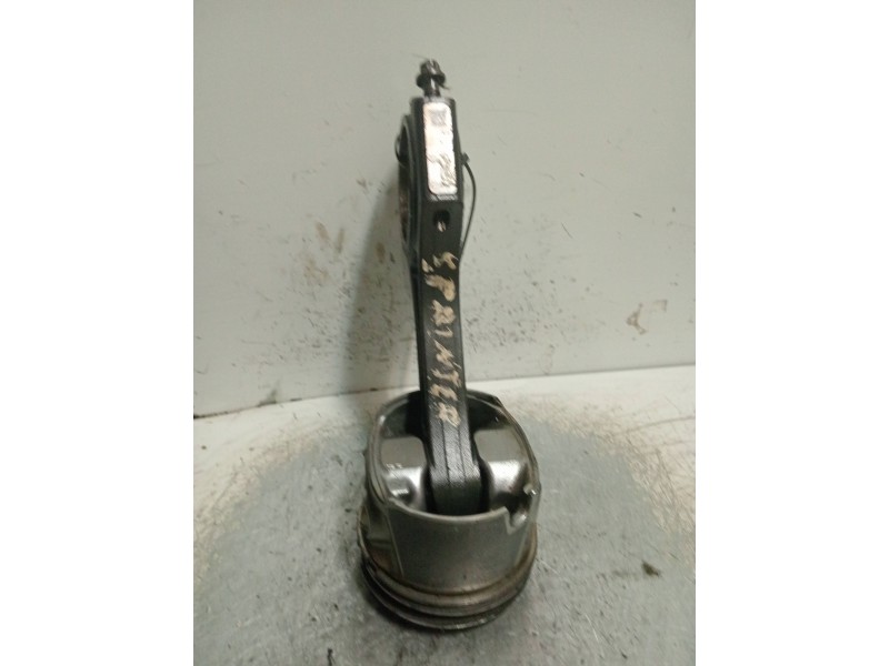 Recambio de piston para mercedes sprinterii caja cerrada (desde 01.06) 210/213/216 cdi (906.611/613) referencia OEM IAM 65100  