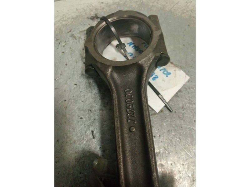 Recambio de piston para mitsubishi galloper (hyundai) 2.5 tdi s.e. confort (3-ptas.) referencia OEM IAM J2290J0  