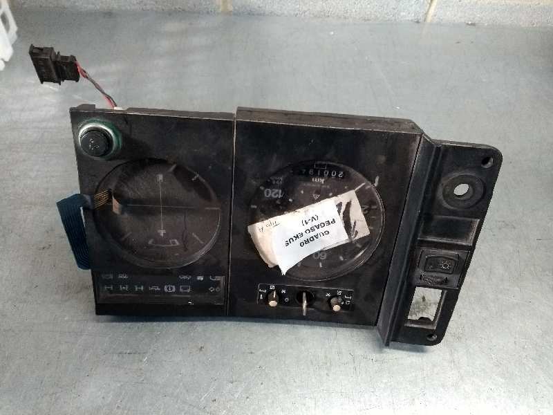Recambio de cuadro instrumentos para pegaso 3046/10 referencia OEM IAM   