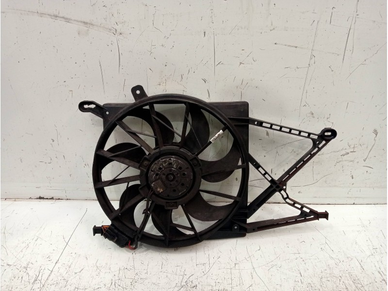 Recambio de electroventilador para opel astra g berlina club referencia OEM IAM 90572750 0130303841 
