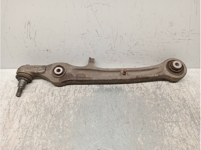 Recambio de brazo suspension inferior delantero izquierdo para audi a6 avant (4f5) 3.0 tdi quattro (171kw) referencia OEM IAM   