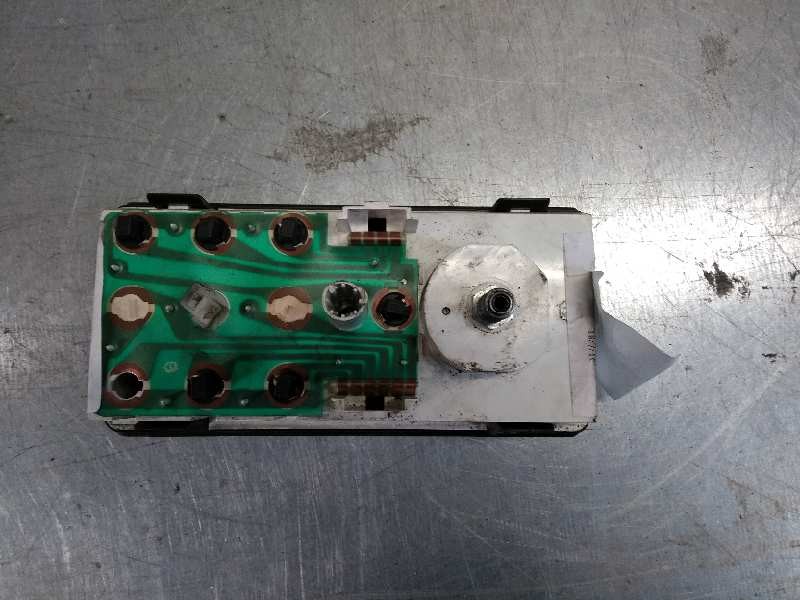 Recambio de cuadro instrumentos para piaggio (vespa) vespacar tm referencia OEM IAM 6082109900  