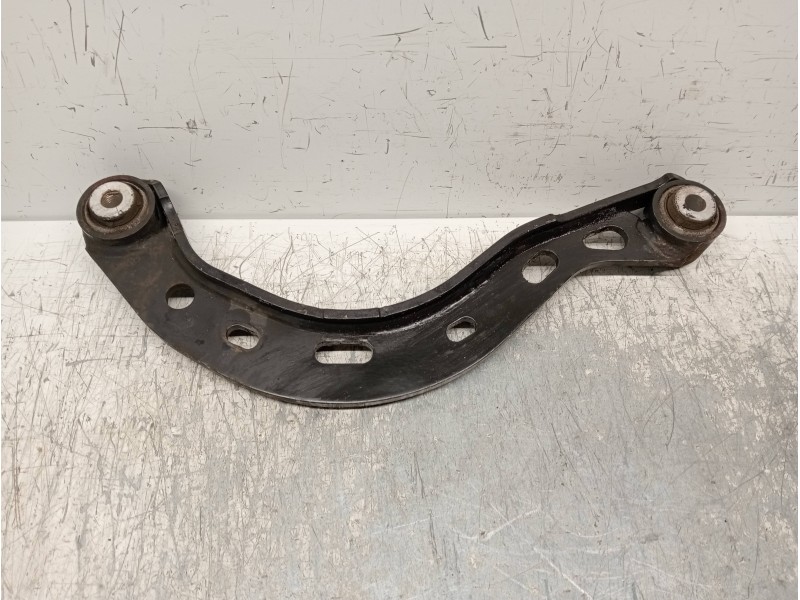 Recambio de brazo suspension superior trasero izquierdo para audi a6 avant (4f5) 3.0 tdi quattro (171kw) referencia OEM IAM 4F05