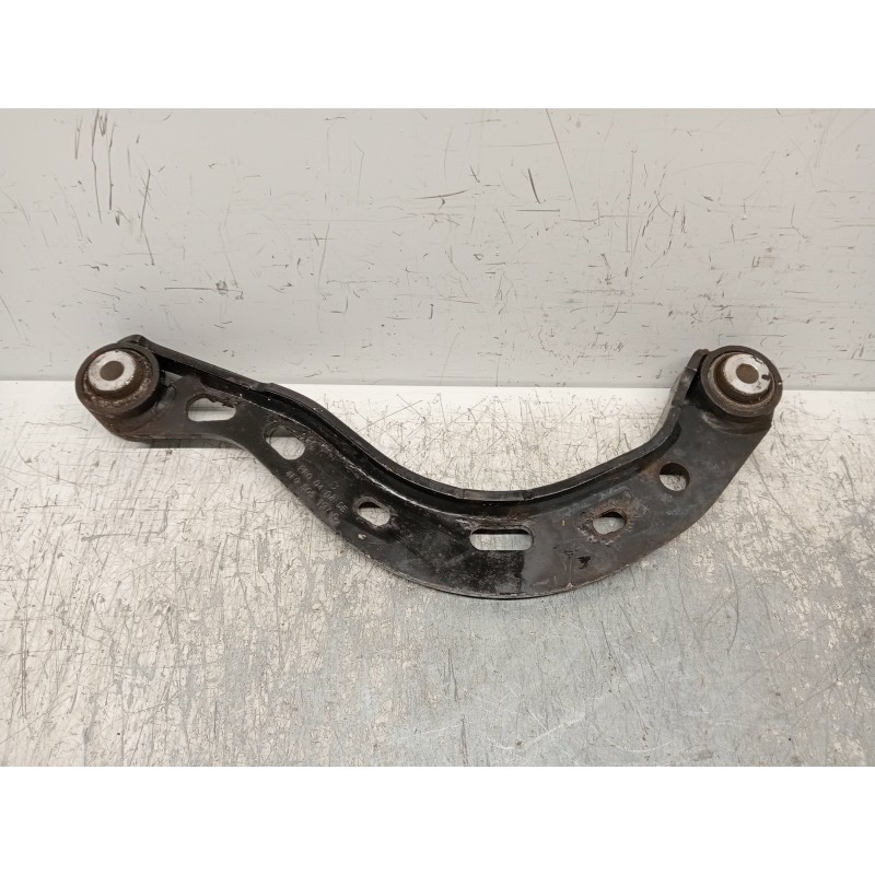 Recambio de brazo suspension superior trasero izquierdo para audi a6 avant (4f5) 3.0 tdi quattro (171kw) referencia OEM IAM 4F05