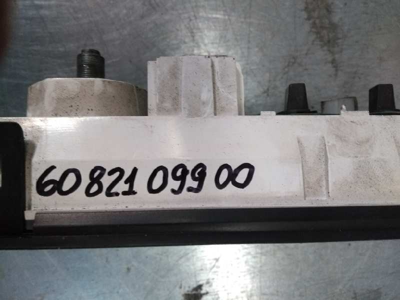 Recambio de cuadro instrumentos para piaggio (vespa) vespacar tm referencia OEM IAM 6082109900  