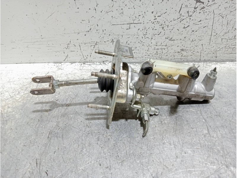 Recambio de bomba freno para toyota prius (nhw20) basis referencia OEM IAM 13203040120  
