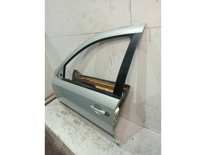 Recambio de puerta delantera izquierda para renault laguna ii grandtour (kg0) dynamique referencia OEM IAM   5P