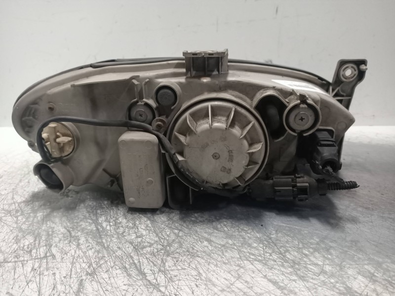 Recambio de faro izquierdo para kia sephia ll básico referencia OEM IAM   