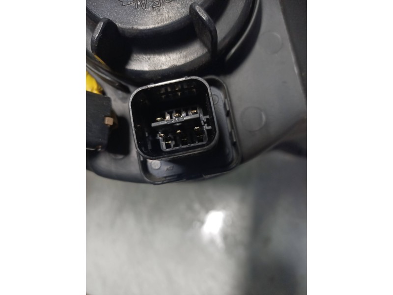 Recambio de faro izquierdo para kia shuma ii 1.6 cat referencia OEM IAM   