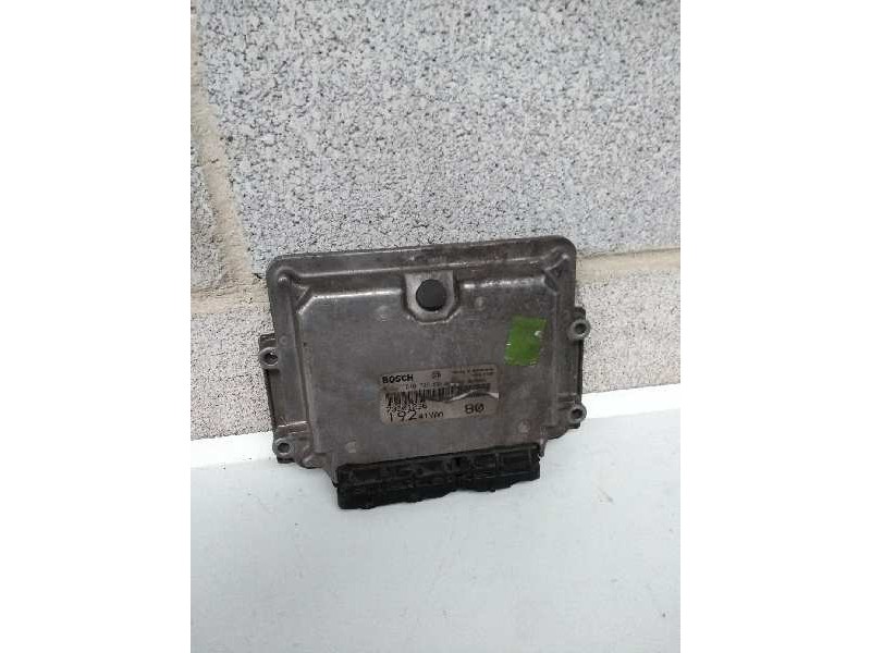 Recambio de centralita motor uce para fiat stilo (192) 1.9 jtd cat referencia OEM IAM 0281010738 73501236 19241YAA80