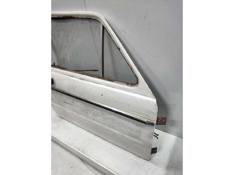 Recambio de puerta delantera derecha para seat 133 0.8 referencia OEM IAM   