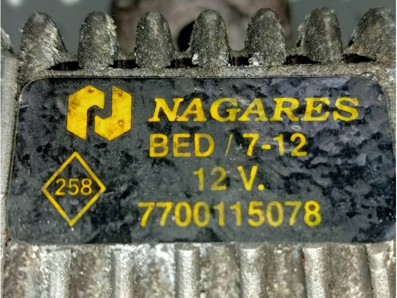 Recambio de caja precalentamiento para renault laguna ii grandtour (kg0) dynamique referencia OEM IAM 7700115078  