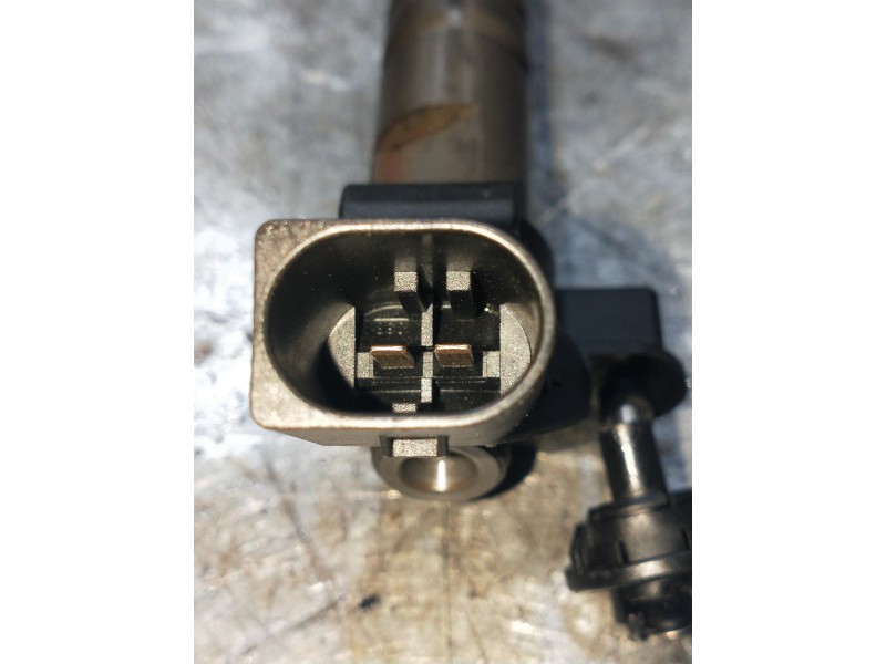 Recambio de inyector para mercedes clase gl (x164) 320 cdi 4-matic (164.822) referencia OEM IAM 0986435  BOSCH