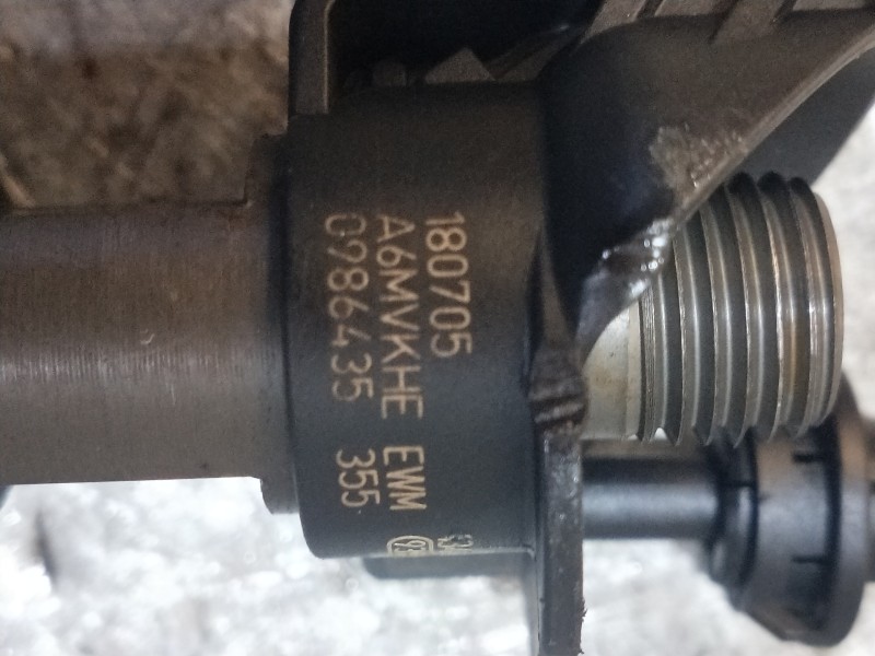 Recambio de inyector para mercedes clase gl (x164) 320 cdi 4-matic (164.822) referencia OEM IAM 0986435  BOSCH