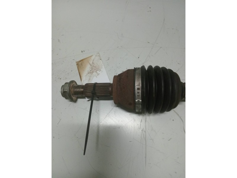 Recambio de transmision delantera izquierda para ford fiesta (ccn) trend referencia OEM IAM 8V513B437AAB  