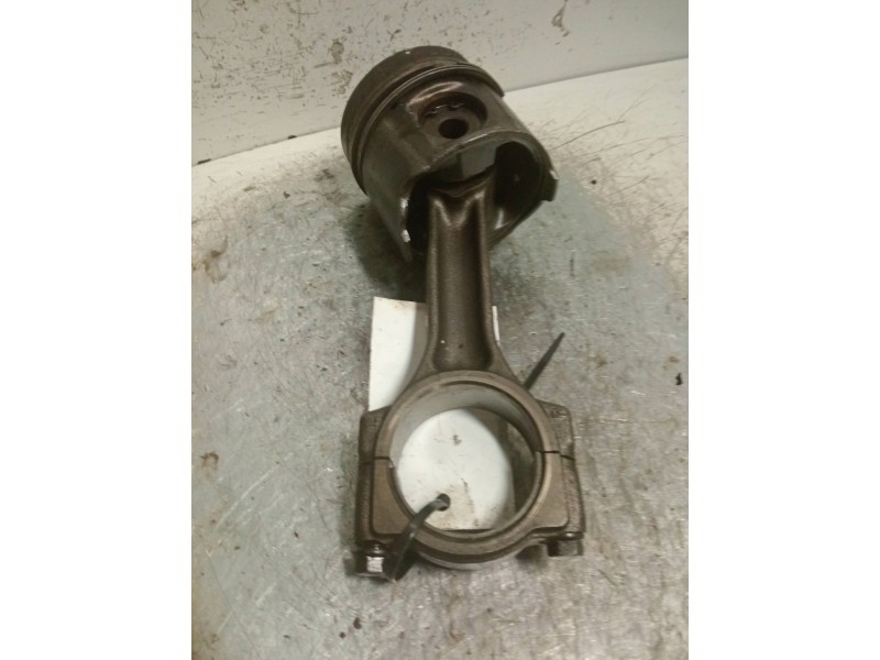 Recambio de piston para renault laguna ii (bg0) luxe privilege referencia OEM IAM   