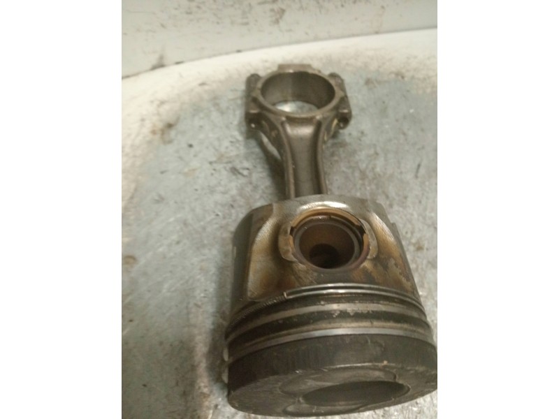 Recambio de piston para seat altea (5p1) sport referencia OEM IAM   