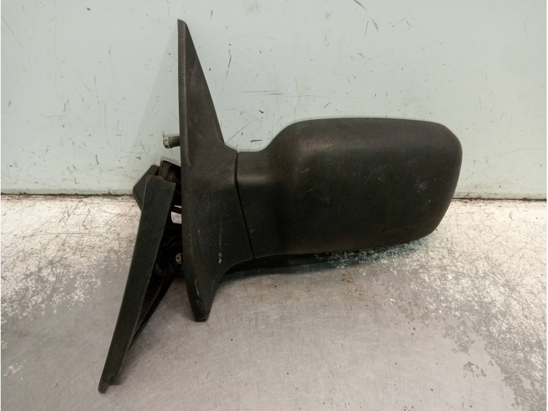 Recambio de retrovisor izquierdo para ford fiesta berl./courier surf referencia OEM IAM   