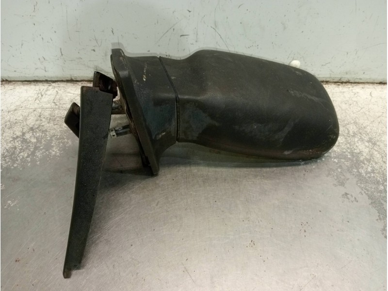 Recambio de retrovisor izquierdo para ford fiesta berl./courier surf referencia OEM IAM   