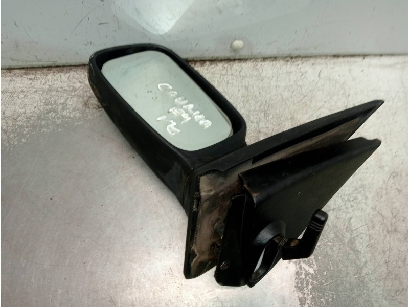 Recambio de retrovisor izquierdo para ford fiesta berl./courier surf referencia OEM IAM   