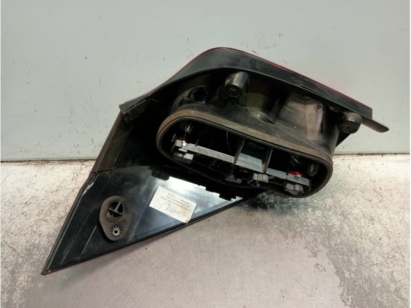 Recambio de piloto trasero derecho para renault laguna ii grandtour (kg0) dynamique referencia OEM IAM   