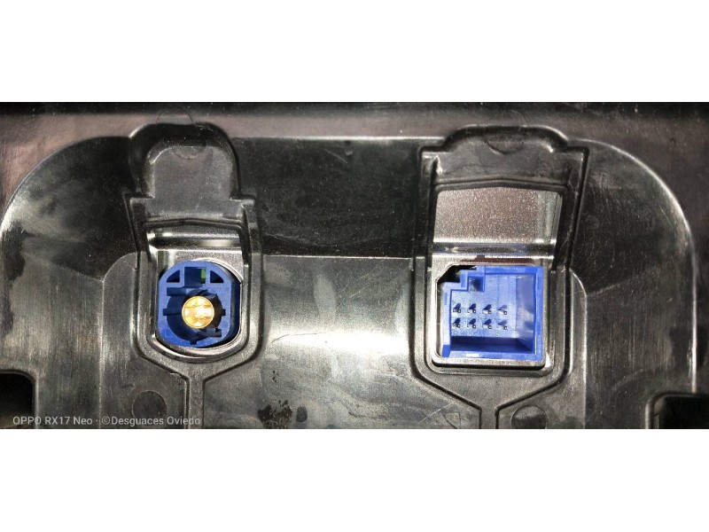 Recambio de pantalla multifuncion para mercedes clase c (w205) familiar c 220 t cdi bluetec (205.204) referencia OEM IAM A205900