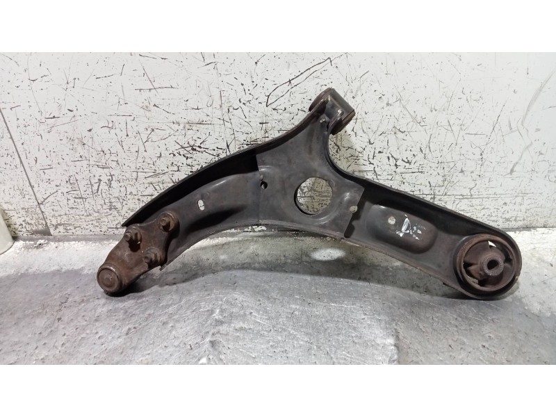 Recambio de brazo suspension inferior delantero derecho para kia cee´d 1.6 gdi cat referencia OEM IAM   