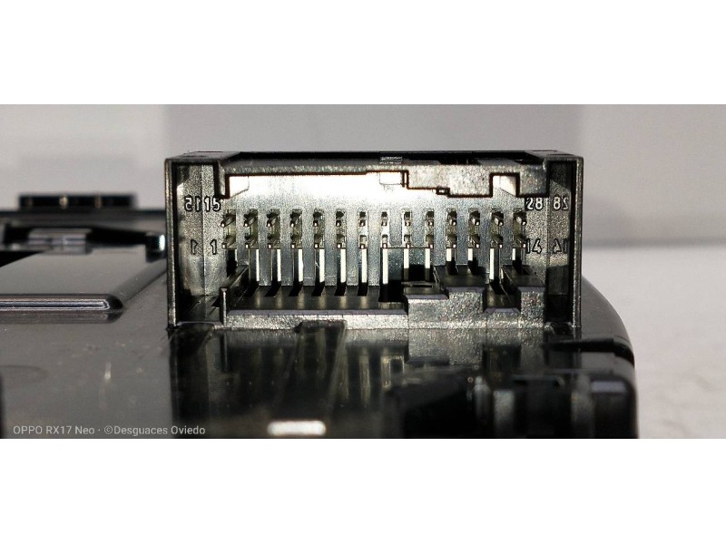 Recambio de luz interior para mercedes clase c (w205) familiar c 220 t cdi bluetec (205.204) referencia OEM IAM A0009018703 A000