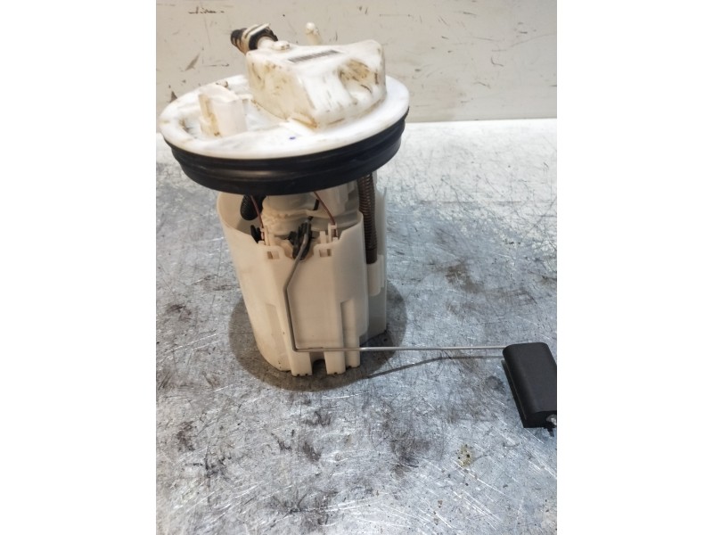 Recambio de bomba combustible para ford fiesta (ccn) trend referencia OEM IAM C1B19H307BD 0580200175 