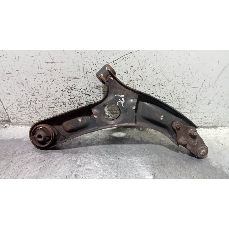 Recambio de brazo suspension inferior delantero izquierdo para kia cee´d 1.6 gdi cat referencia OEM IAM   