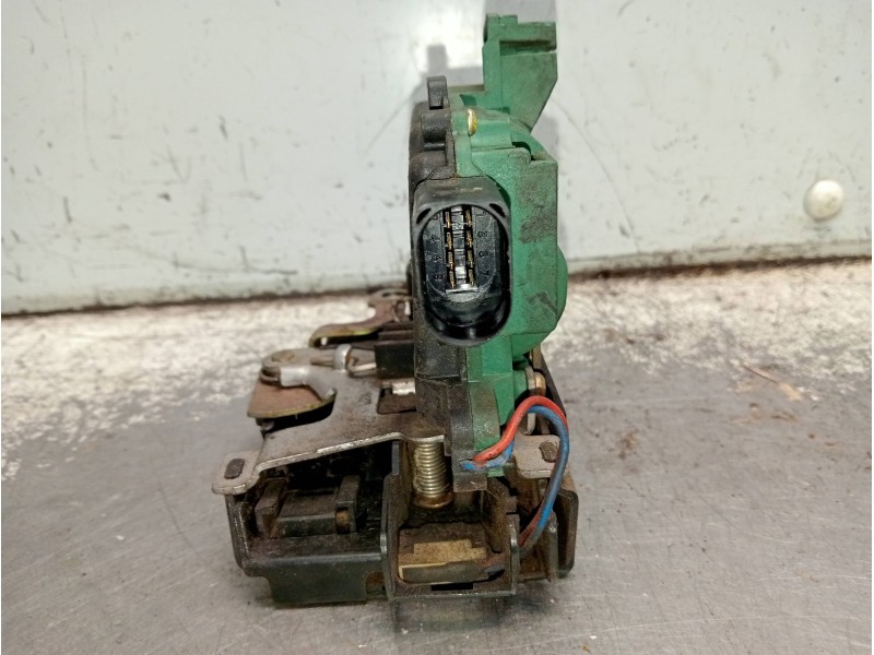 Recambio de motor cierre centralizado delantero derecho para skoda octavia berlina (1u2) ambiente referencia OEM IAM   5P