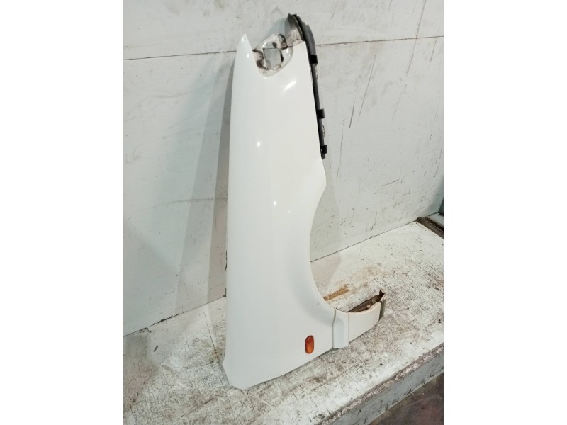 Recambio de aleta delantera derecha para volkswagen passat berlina (3a2) cl referencia OEM IAM   