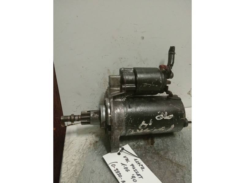 Recambio de motor arranque para volkswagen passat berlina (312) 1.8 referencia OEM IAM 0001114009  