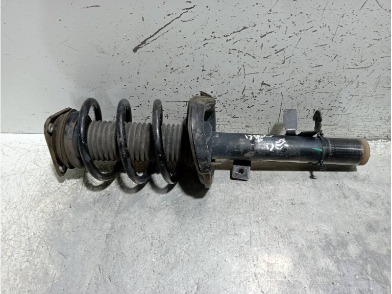 Recambio de amortiguador delantero derecho para ford kuga (cbs) titanium referencia OEM IAM CV6118045ACB  